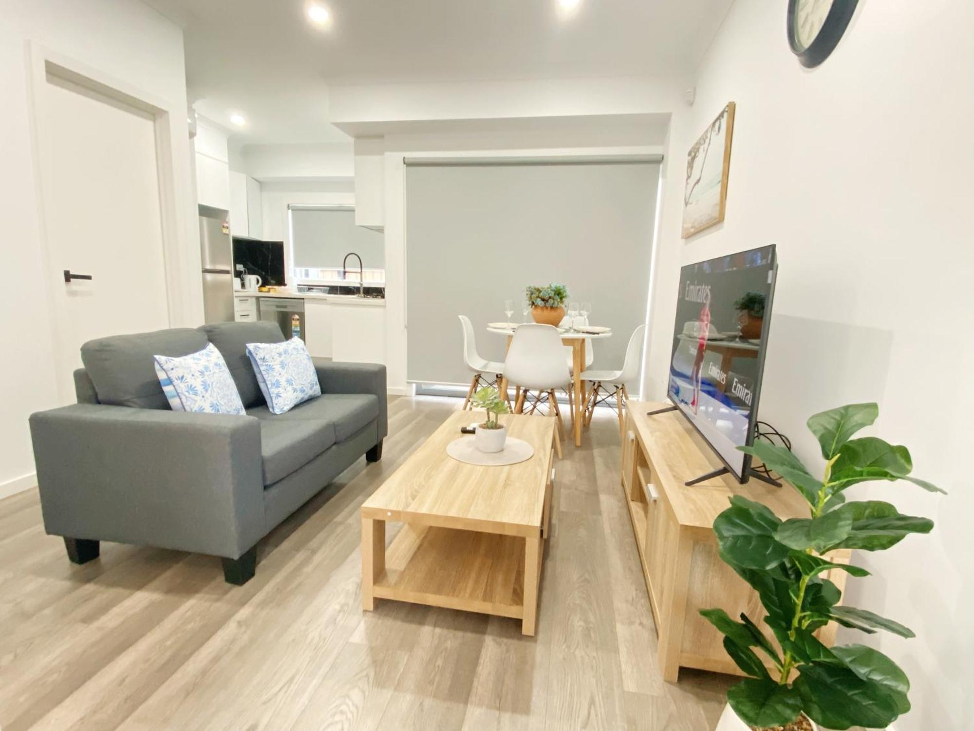 Вілла Quiet Cozy Townhouse 6 Mins To Airport And Shoping Mail Мельбурн Екстер'єр фото